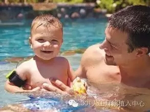 人工耳蜗植入后有什么注意的事项？